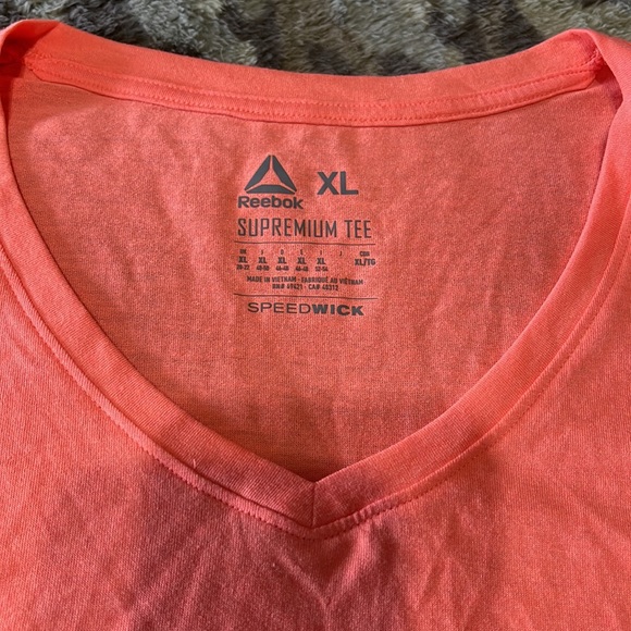 Reebok speedwick supremium tee - Picture 2 of 4